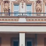 Kamienica Centrum Nr 8 *