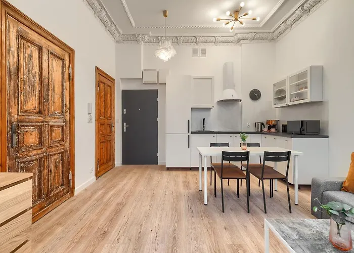 Kamienica Centrum Nr 8 アパート *